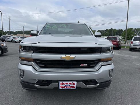 Used 2018 Chevrolet Silverado 1500 LT w/ All Star Edition AWD/4WD image 10