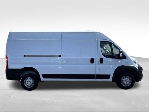 Used 2023 RAM ProMaster 2500 FWD image 12
