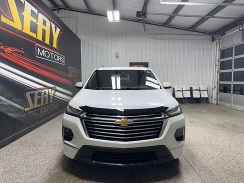 Used 2022 Chevrolet Traverse Premier image 35