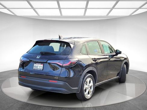 Certified 2025 Honda HR-V LX image 3