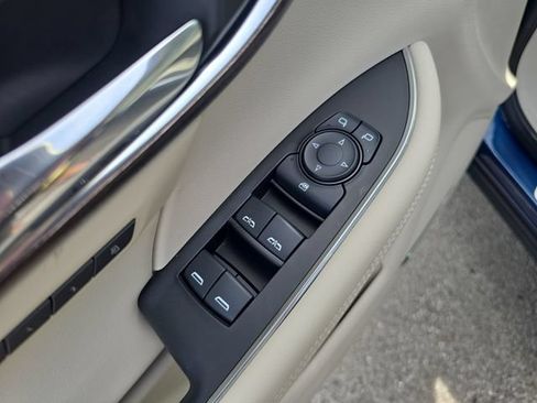 Used 2023 Buick Envision Avenir AWD/4WD image 11