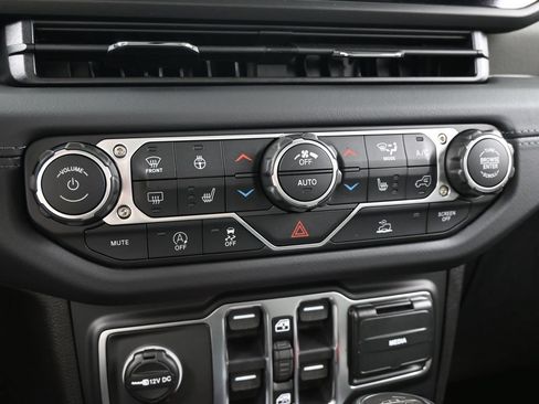 New 2026 Jeep Gladiator Mojave AWD/4WD image 20