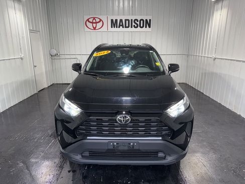 Used 2024 Toyota RAV4 XLE FWD image 5