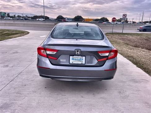 Certified 2019 Honda Accord EX image 6