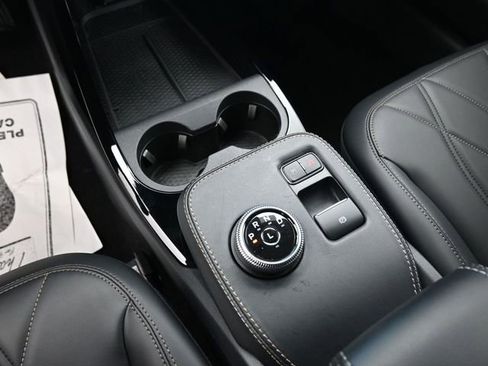 Used 2022 Ford Mustang Mach-E Select image 19