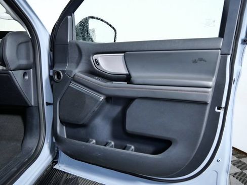 Certified 2025 Ford Expedition Active AWD/4WD image 9