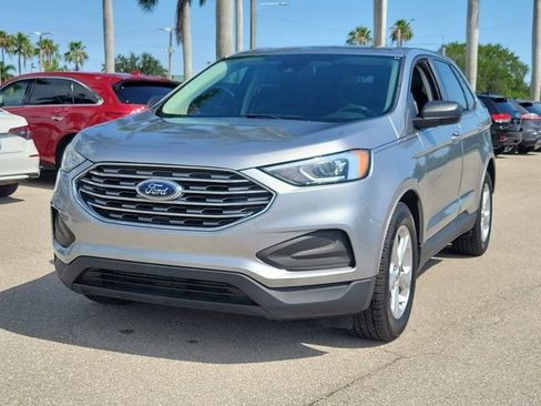 Certified 2020 Ford Edge SE FWD image 3