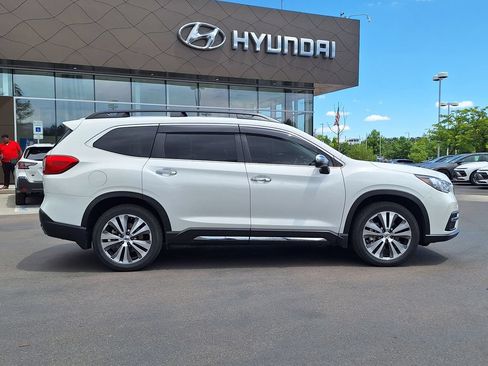 Used 2022 Subaru Ascent Touring AWD/4WD image 2