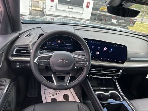 New 2026 Chevrolet Traverse LT w/ Midnight/Sport Edition FWD image 27