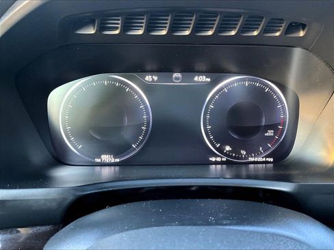 Used 2019 Volvo XC90 T6 Momentum w/ Advanced Package image 17