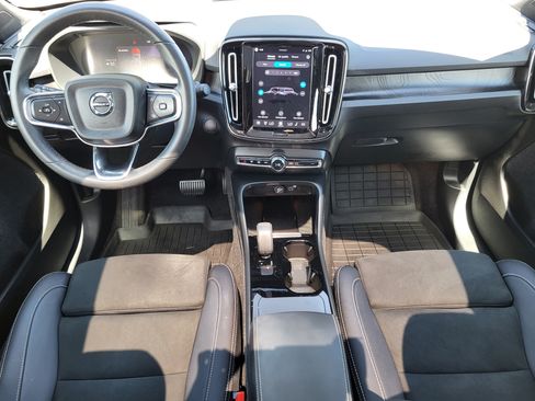 Certified 2023 Volvo C40 P8 Recharge Ultimate w/ Protection Package Premier AWD/4WD image 22