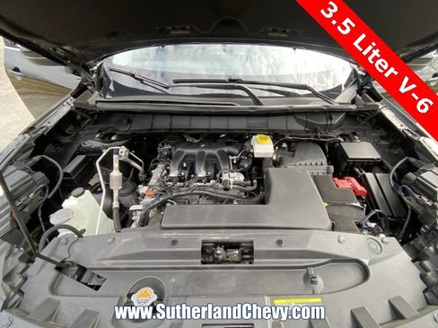 Used 2024 Nissan Pathfinder SV image 48