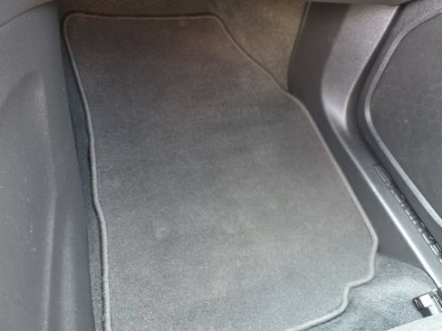 Used 2020 Chevrolet Equinox LT FWD image 17