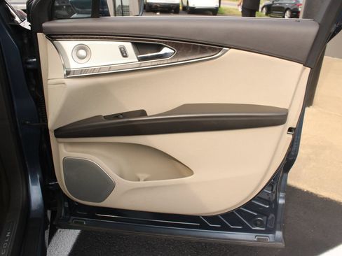 Used 2019 Lincoln Nautilus Reserve w/ Ultimate Package AWD/4WD image 25
