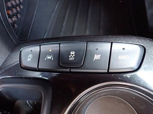 Used 2023 Chevrolet TrailBlazer LT w/ Convenience Package AWD/4WD image 18