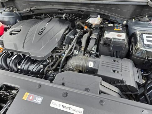 Used 2023 Kia Sportage EX image 19