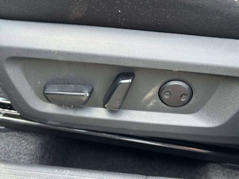 Certified 2026 Nissan Rogue SV AWD/4WD image 17