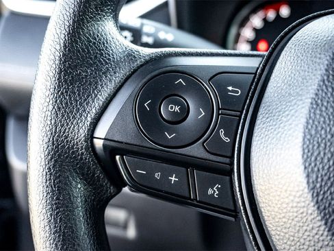 Used 2025 Toyota RAV4 LE image 18