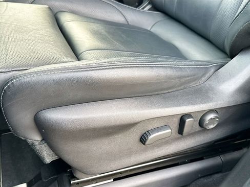 Used 2023 Subaru Ascent Limited w/ Technology Package image 25