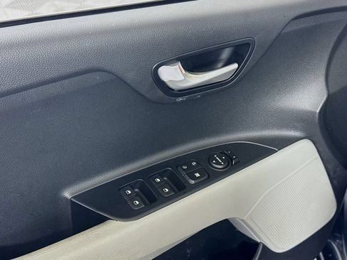 Used 2020 Kia Rio S w/ Technology Package FWD image 17