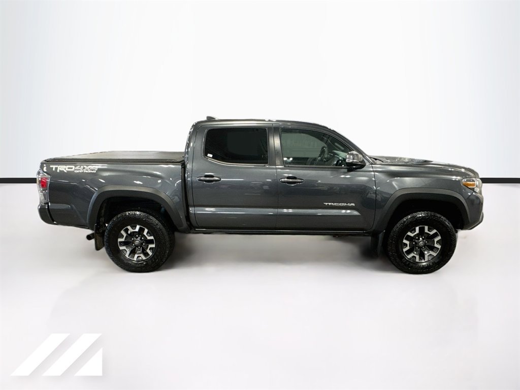 Used 2022 Toyota Tacoma TRD Off-Road w/ Technology Package AWD/4WD image 4