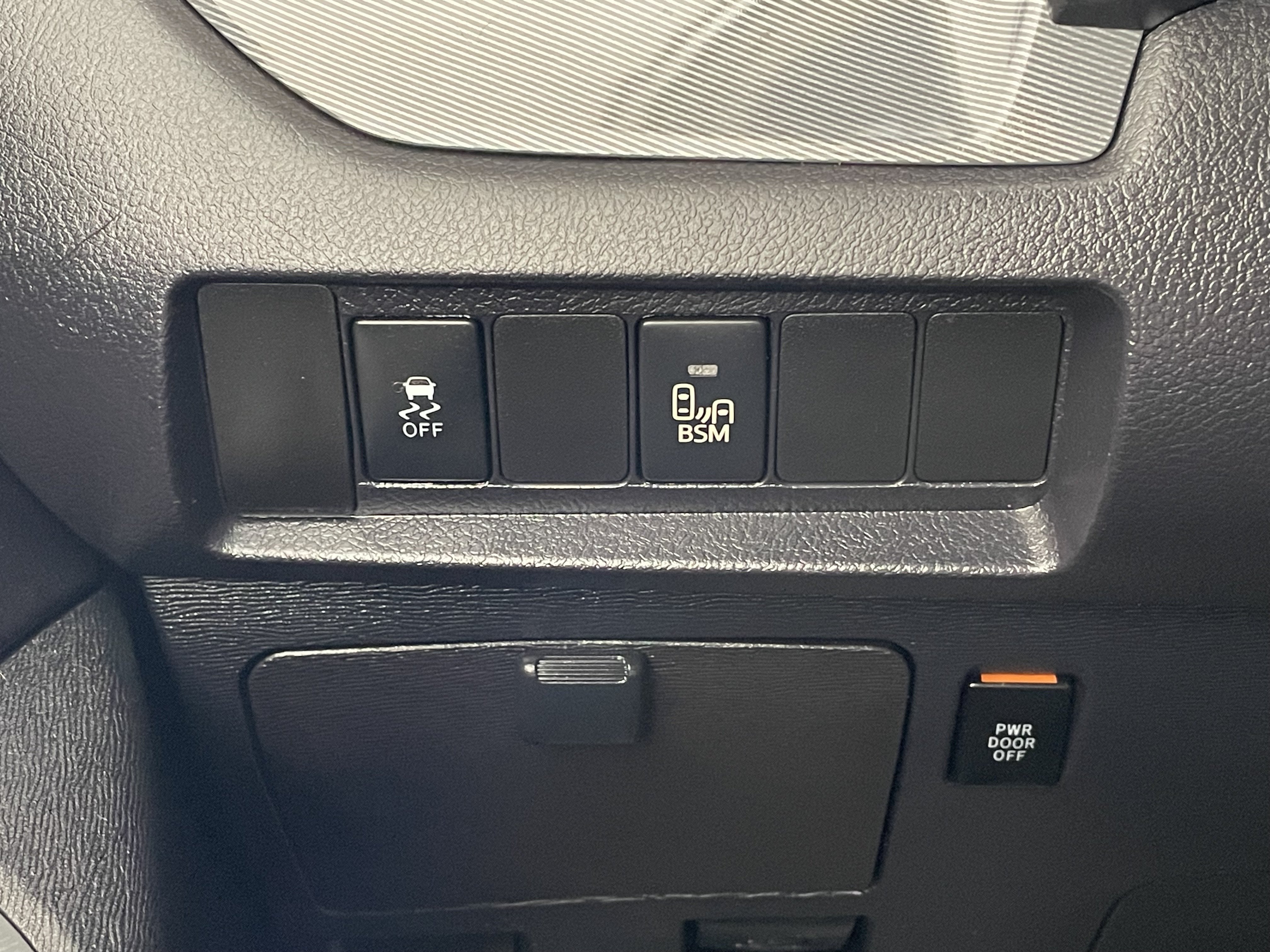 Used 2017 Toyota Sienna SE Premium FWD image 37