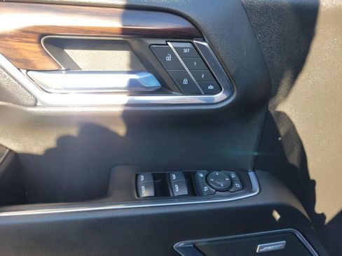 Used 2022 GMC Sierra 1500 SLT w/ SLT Convenience Package image 10