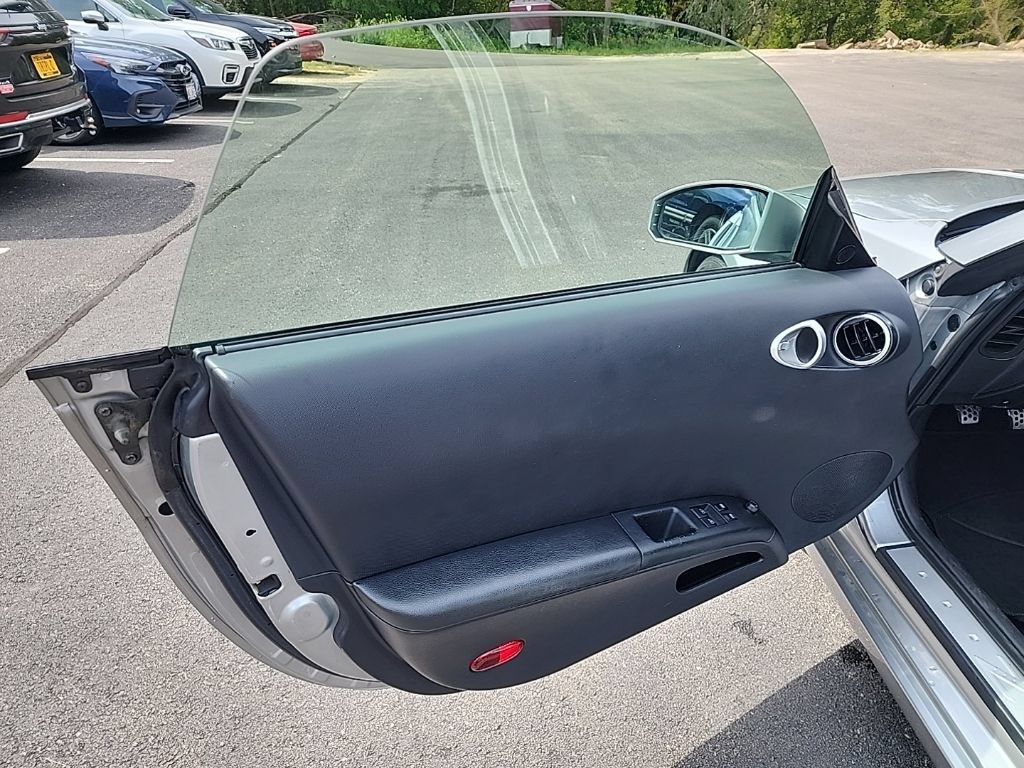 Used 2005 Nissan 350Z Enthusiast RWD image 25
