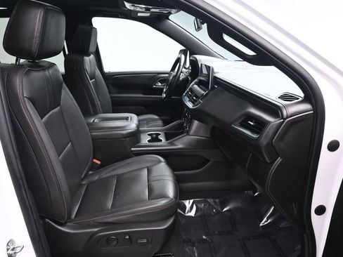 Used 2022 Chevrolet Tahoe RST w/ Luxury Package AWD/4WD image 26