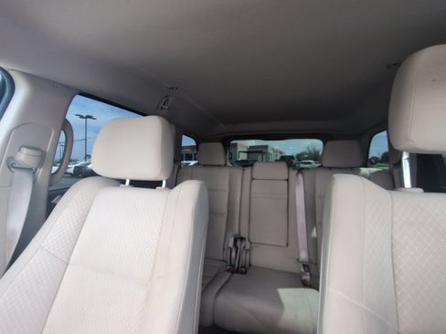 Used 2018 Jeep Grand Cherokee Laredo AWD/4WD image 24