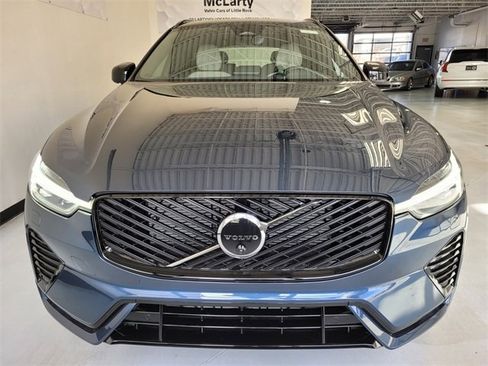New 2026 Volvo XC60 B5 Plus w/ Protection Package Premier image 4
