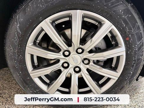 Used 2022 Cadillac XT4 Premium Luxury w/ Enhanced Visibility Package FWD image 28
