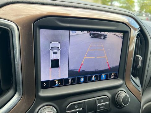 Certified 2020 Chevrolet Silverado 1500 High Country w/ Technology Package AWD/4WD image 22