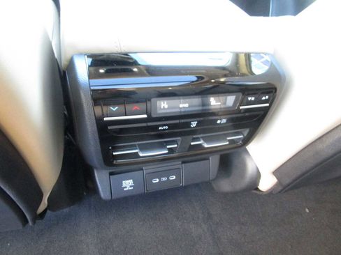 Certified 2026 Acura MDX SH-AWD w/ Technology Package image 10