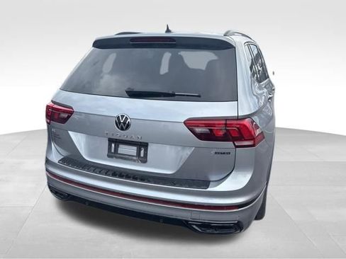 Used 2024 Volkswagen Tiguan SE R-Line AWD/4WD image 18