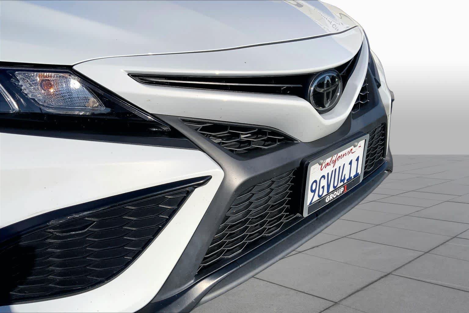 Used 2023 Toyota Camry SE w/ Convenience Package FWD image 29