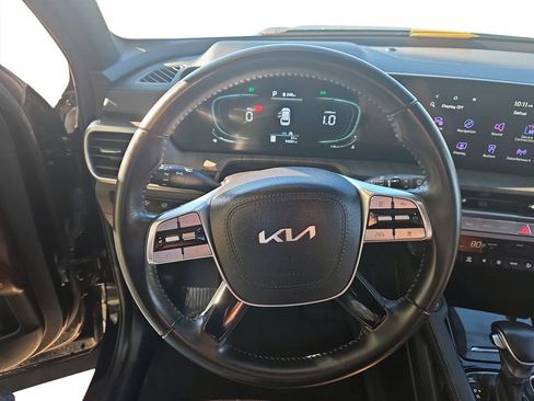 Used 2024 Kia Telluride EX w/ EX Captain's Chair Package image 14