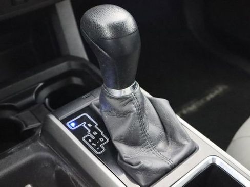 Used 2016 Toyota Tacoma SR5 w/ Exterior Package image 34