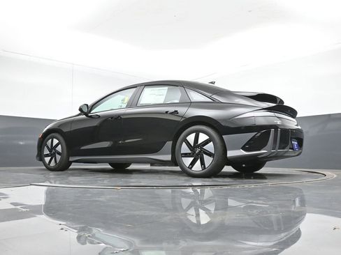 New 2025 Hyundai Ioniq 6 SE image 38