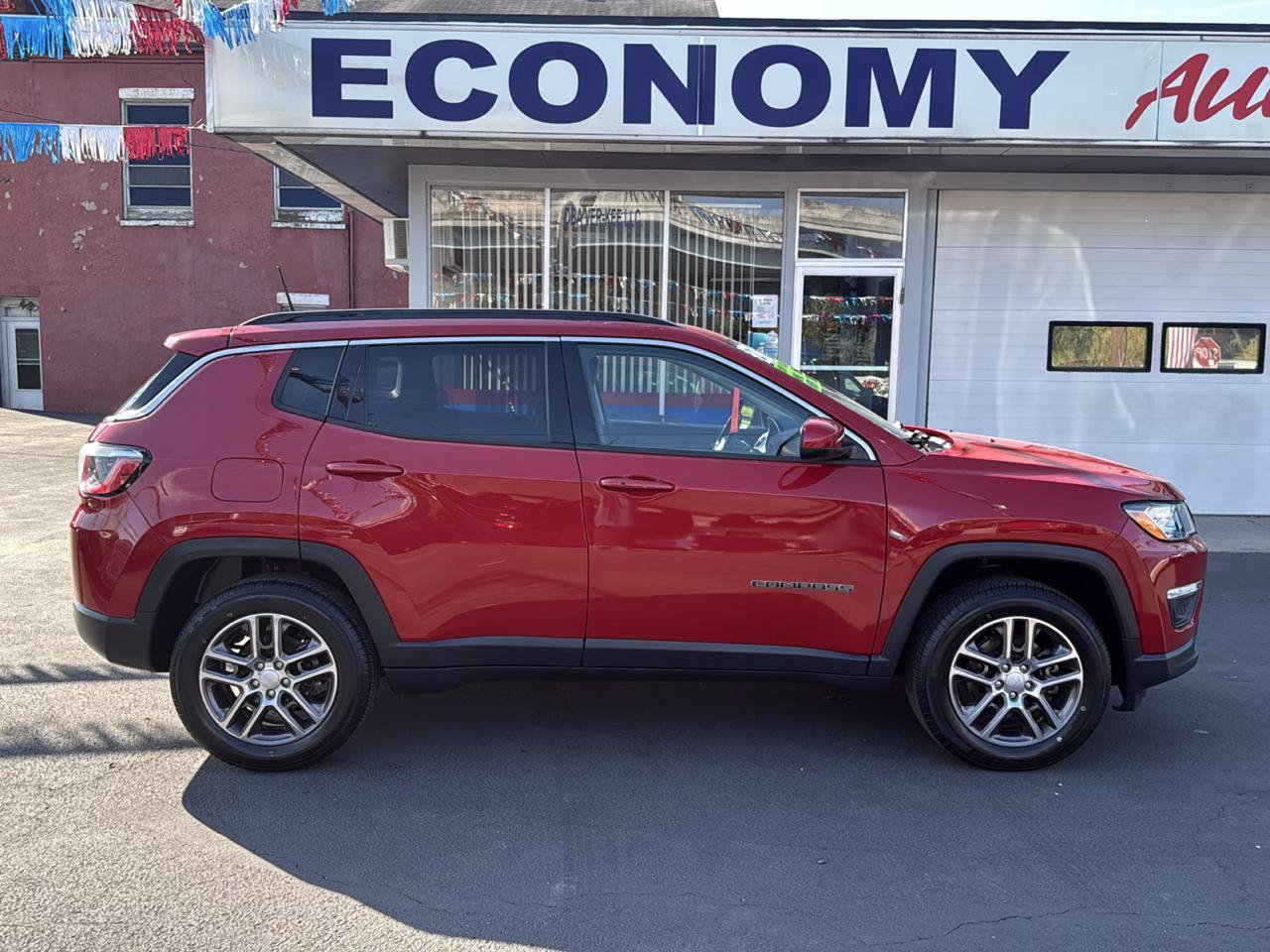 Used 2020 Jeep Compass Latitude AWD/4WD image 2
