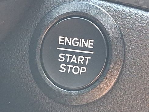 Certified 2024 Ford Escape ST-Line AWD/4WD image 24