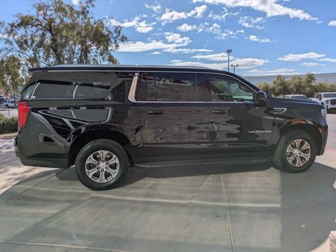 Certified 2024 GMC Yukon XL SLE image 6