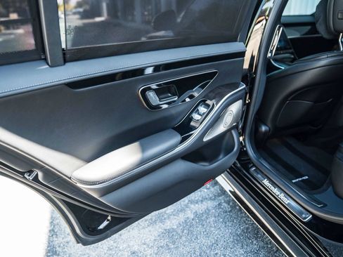 Used 2023 Mercedes-Benz S 500 4MATIC image 24