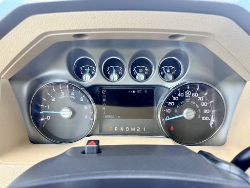 Used 2016 Ford F250 XLT w/ XLT Value Package AWD/4WD image 32