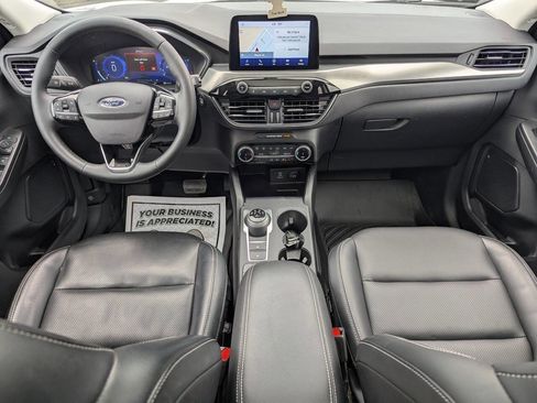 Used 2022 Ford Escape Titanium AWD/4WD image 16