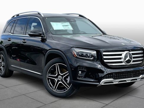 New 2026 Mercedes-Benz GLB 250 image 2