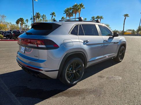 New 2026 Volkswagen Atlas Cross Sport SEL R-Line AWD/4WD image 4