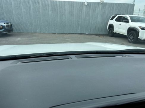 Used 2025 Toyota RAV4 XLE image 18