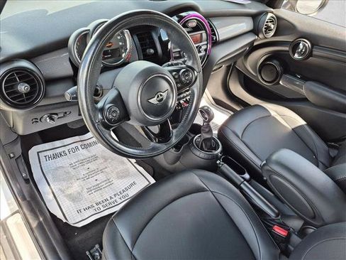 Used 2016 MINI Cooper 4-Door Hardtop FWD image 10