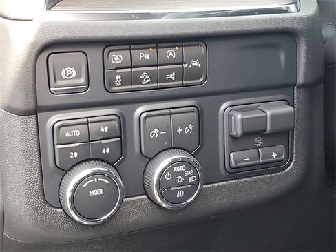 New 2025 Chevrolet Tahoe Premier image 14